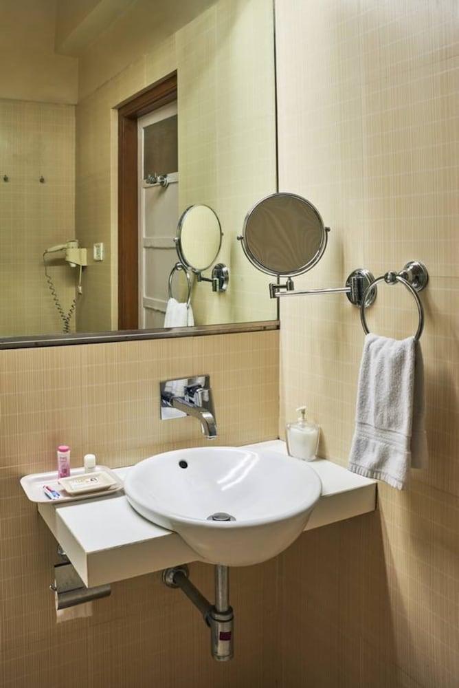 Astoria Hotel Mumbai Kültér fotó