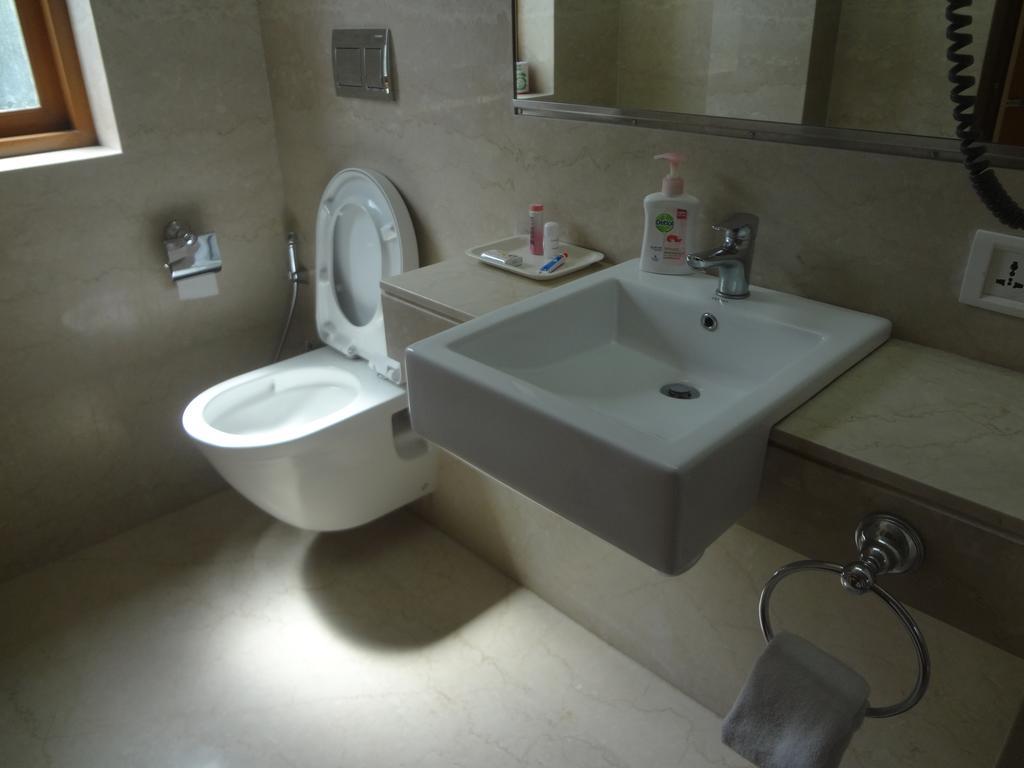 Astoria Hotel Mumbai Kültér fotó