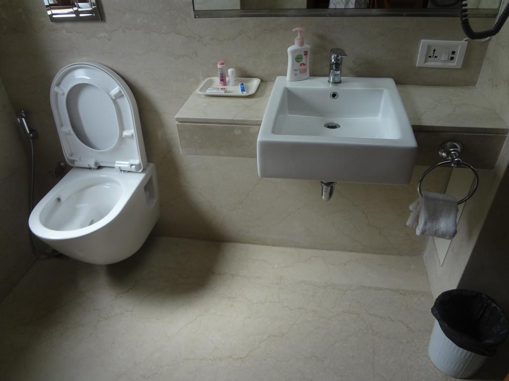 Astoria Hotel Mumbai Kültér fotó