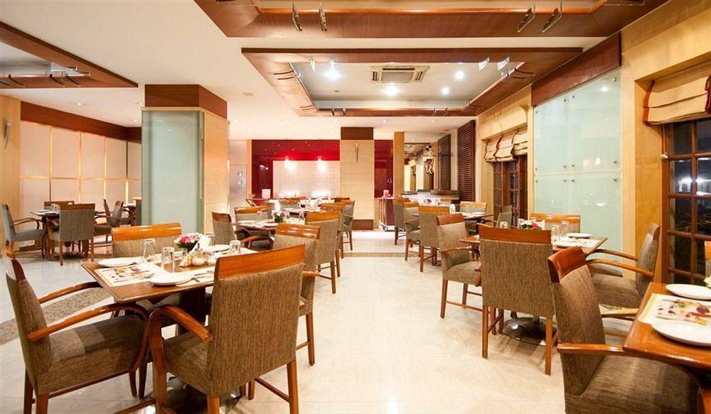 Astoria Hotel Mumbai Kültér fotó