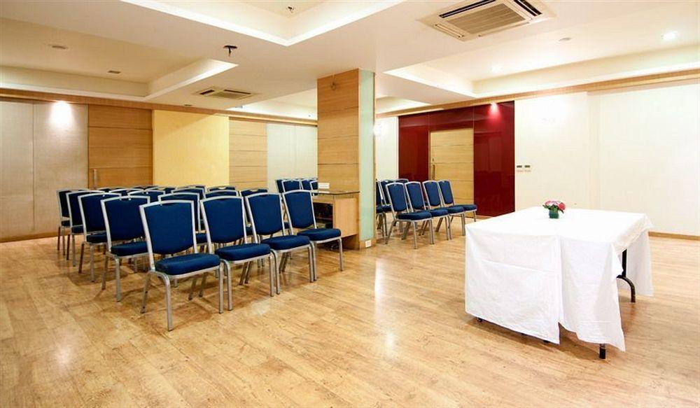 Astoria Hotel Mumbai Kültér fotó